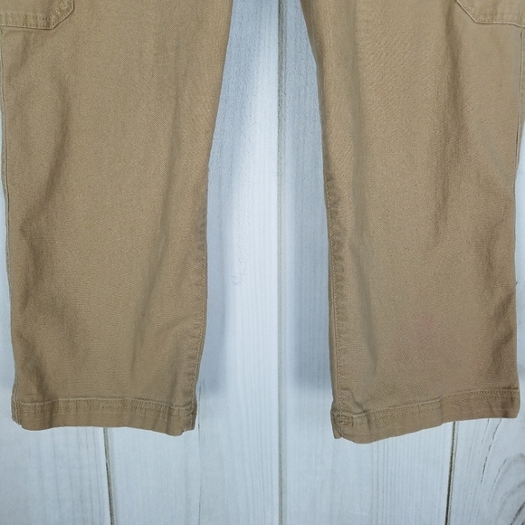 Eddie Bauer Tan High Waist Cropped Cargo Pants - Picture 5 of 8